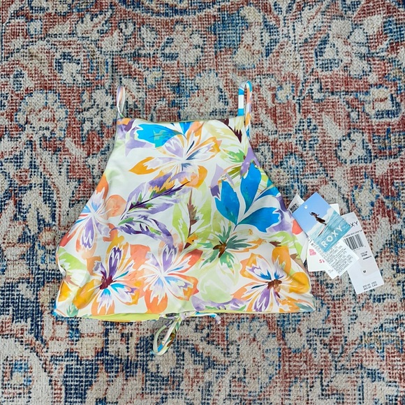 Roxy Other - Roxy Printed Beach Classic Crop Bikini Top in Snow White Pualani Combo SZ M NWT
